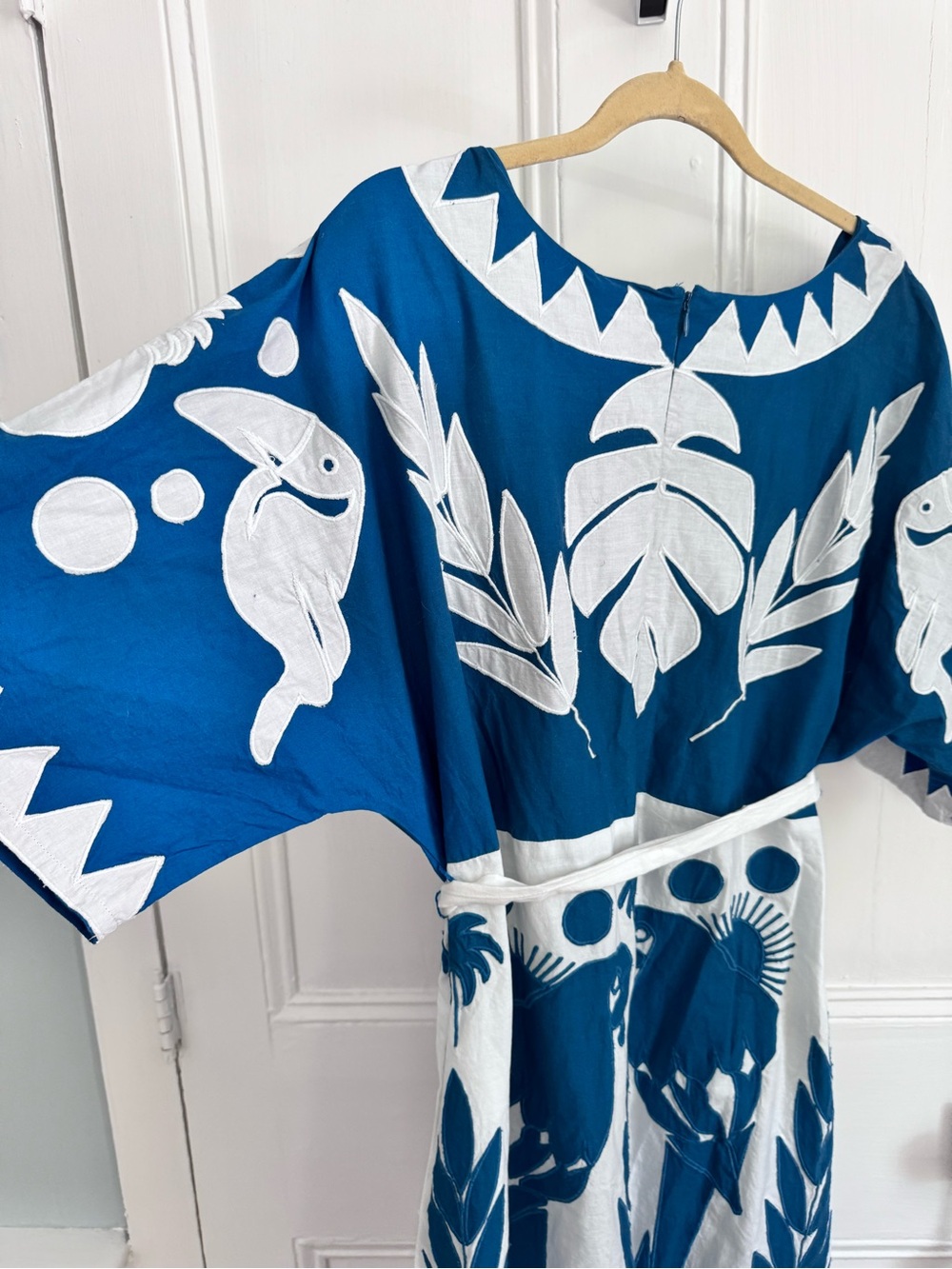 Farm Rio embroidered pineapple birds, palms maxi dress size large. NWT. $315. - Picture 8 of 12